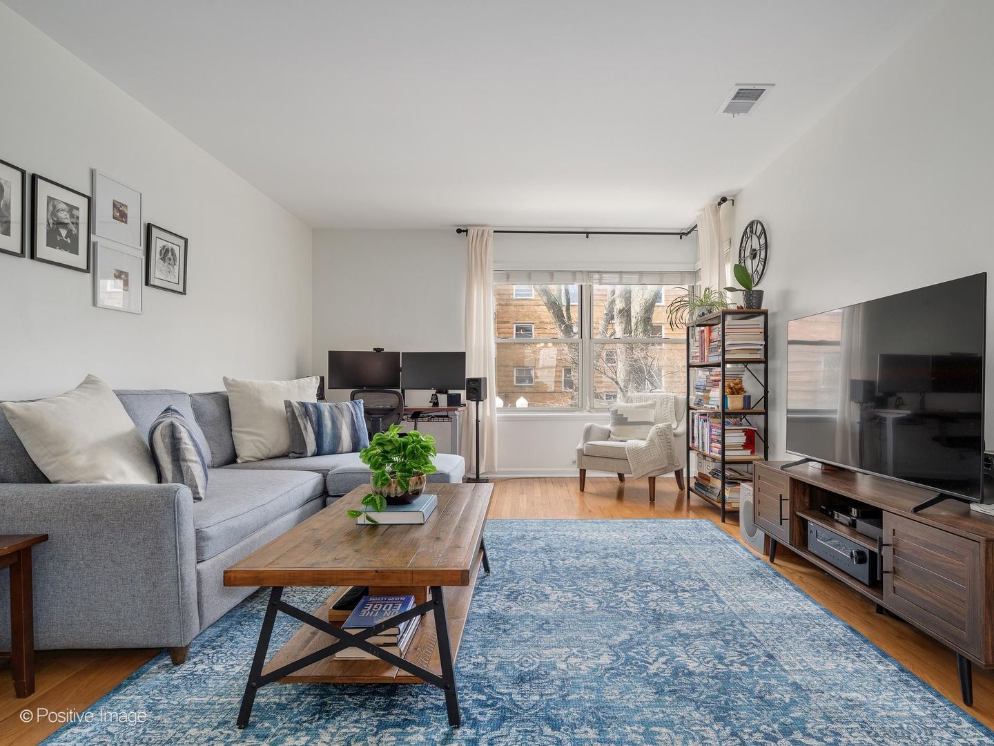 4935 N Wolcott Avenue Unit: 1A