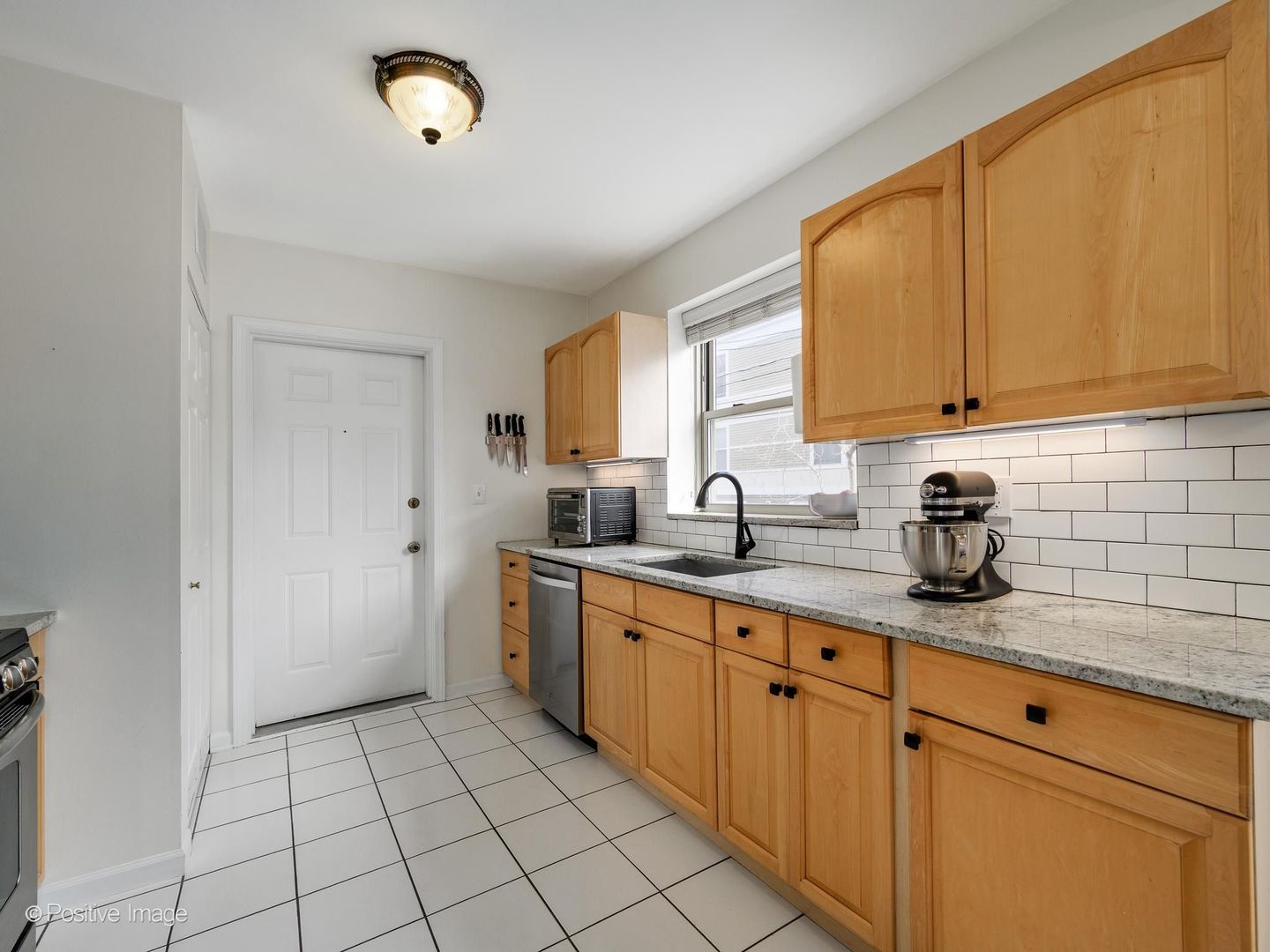 4935 N Wolcott Avenue Unit: 1A