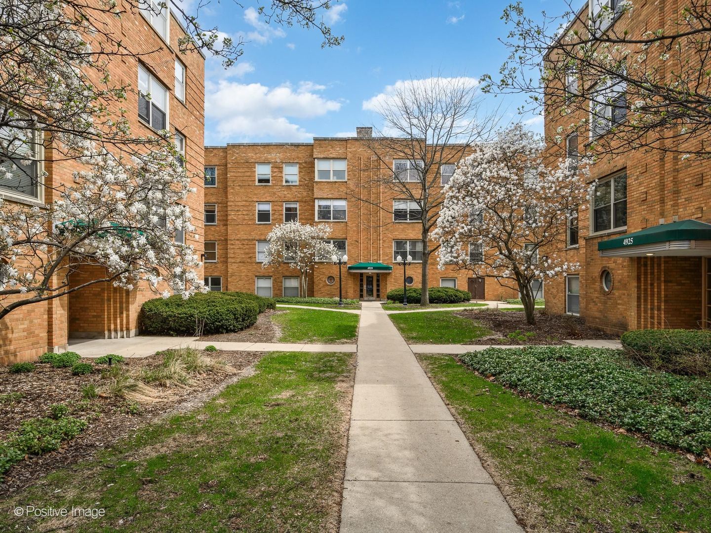 4935 N Wolcott Avenue Unit: 1A