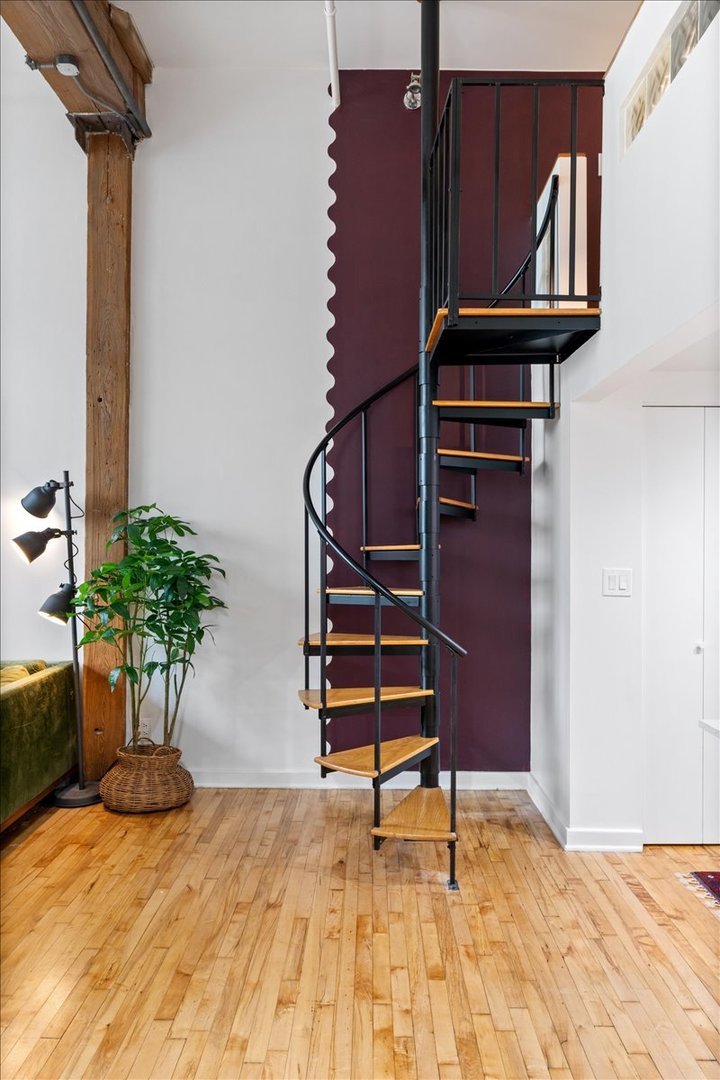 2650 W BELDEN Avenue Unit: 215