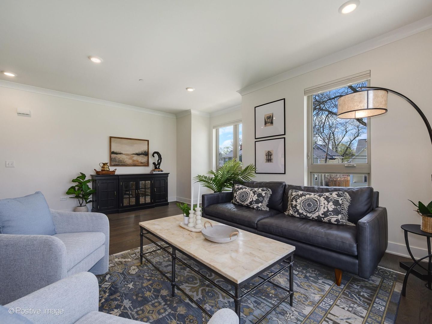 37 S Chestnut Avenue