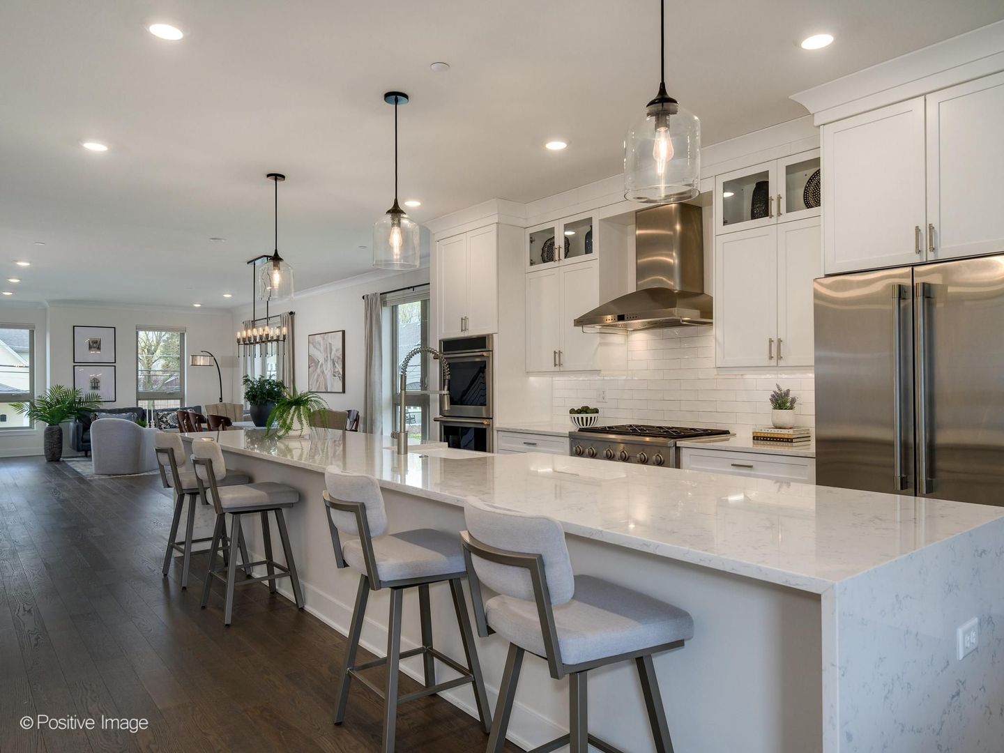 37 S Chestnut Avenue