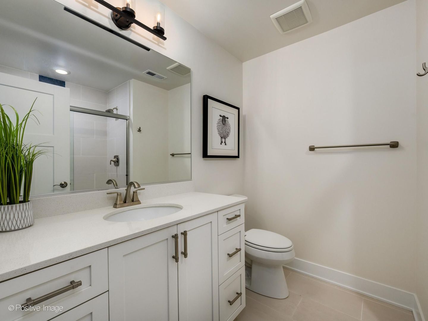 37 S Chestnut Avenue