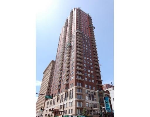 41 E 8TH Street Unit: 2606