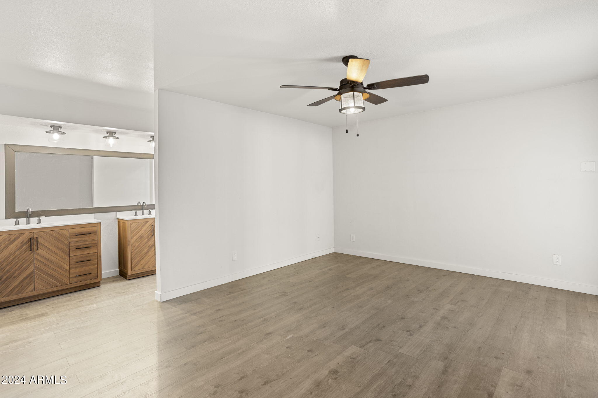 14810 N 51 St Street