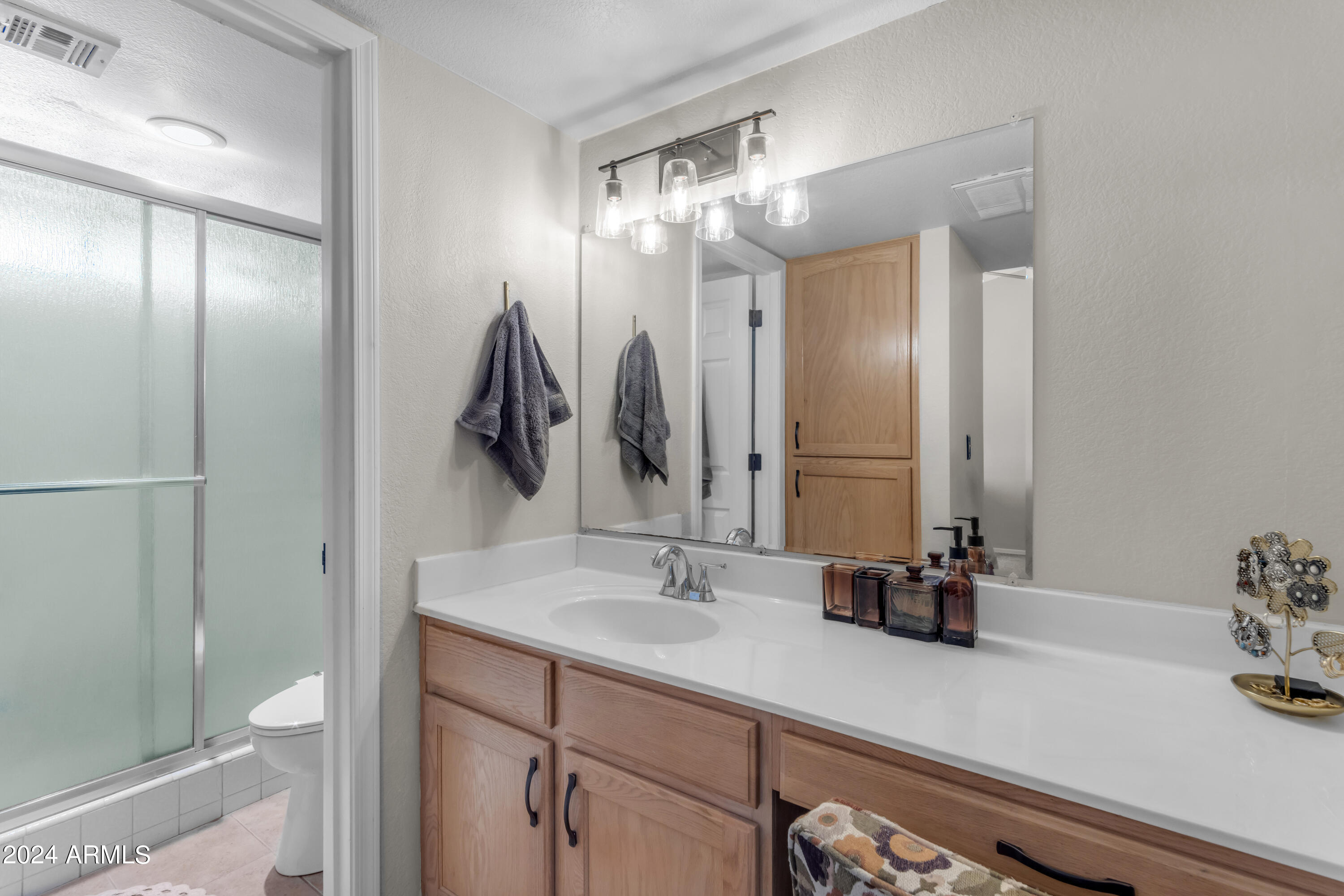 170 E GUADALUPE Road # 125