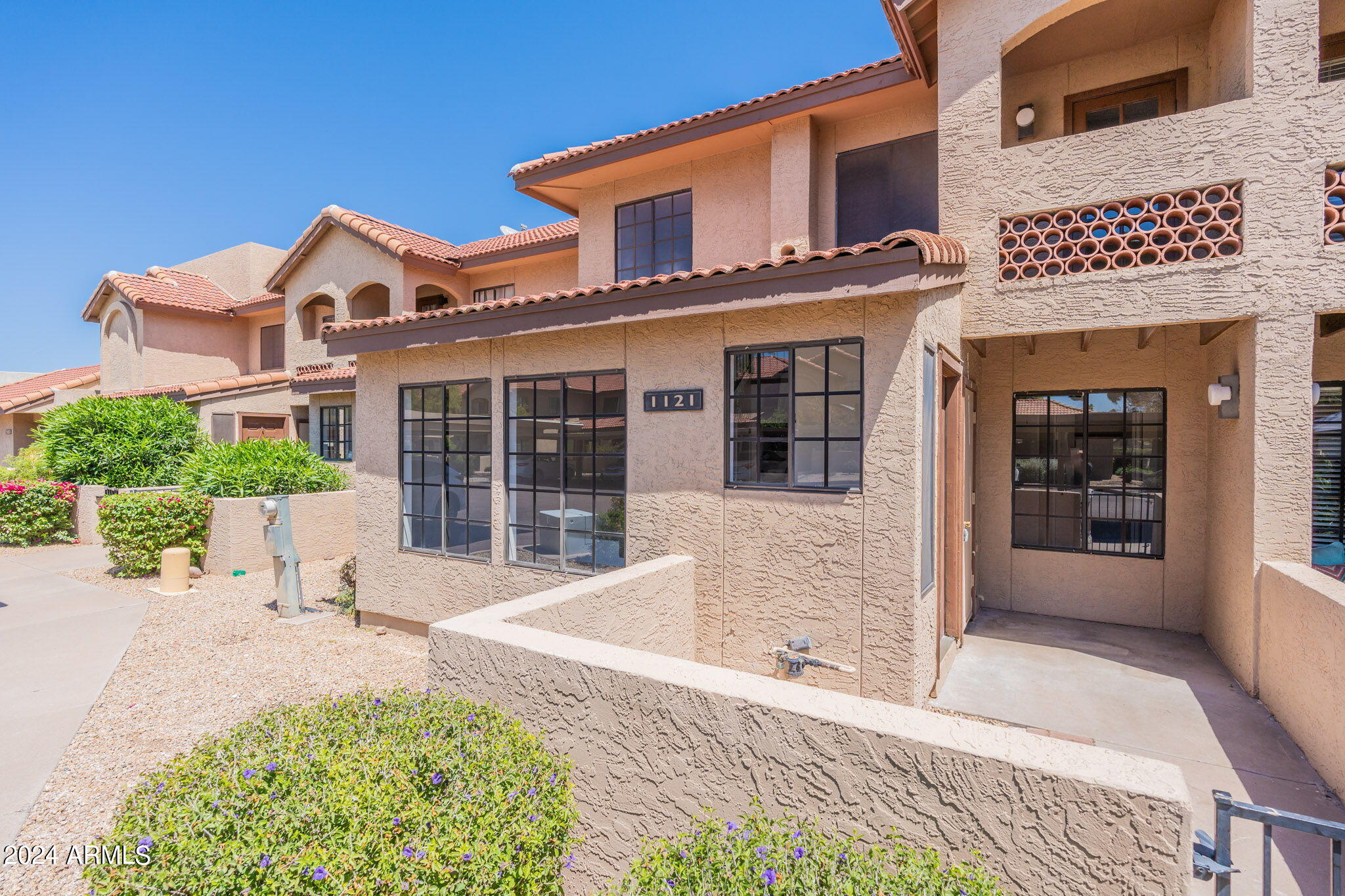 8625 E BELLEVIEW Place # 1121