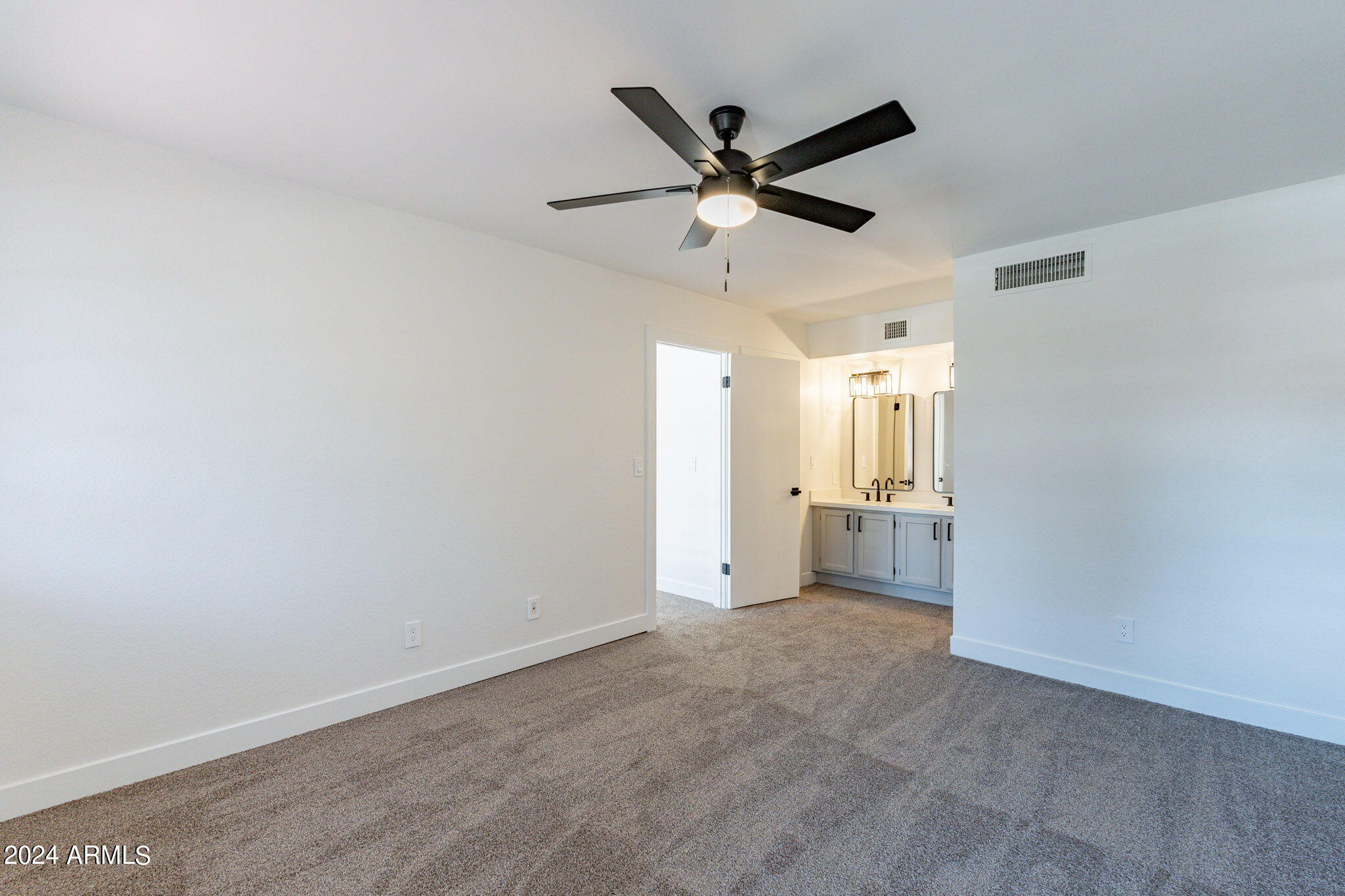 8625 E BELLEVIEW Place # 1121