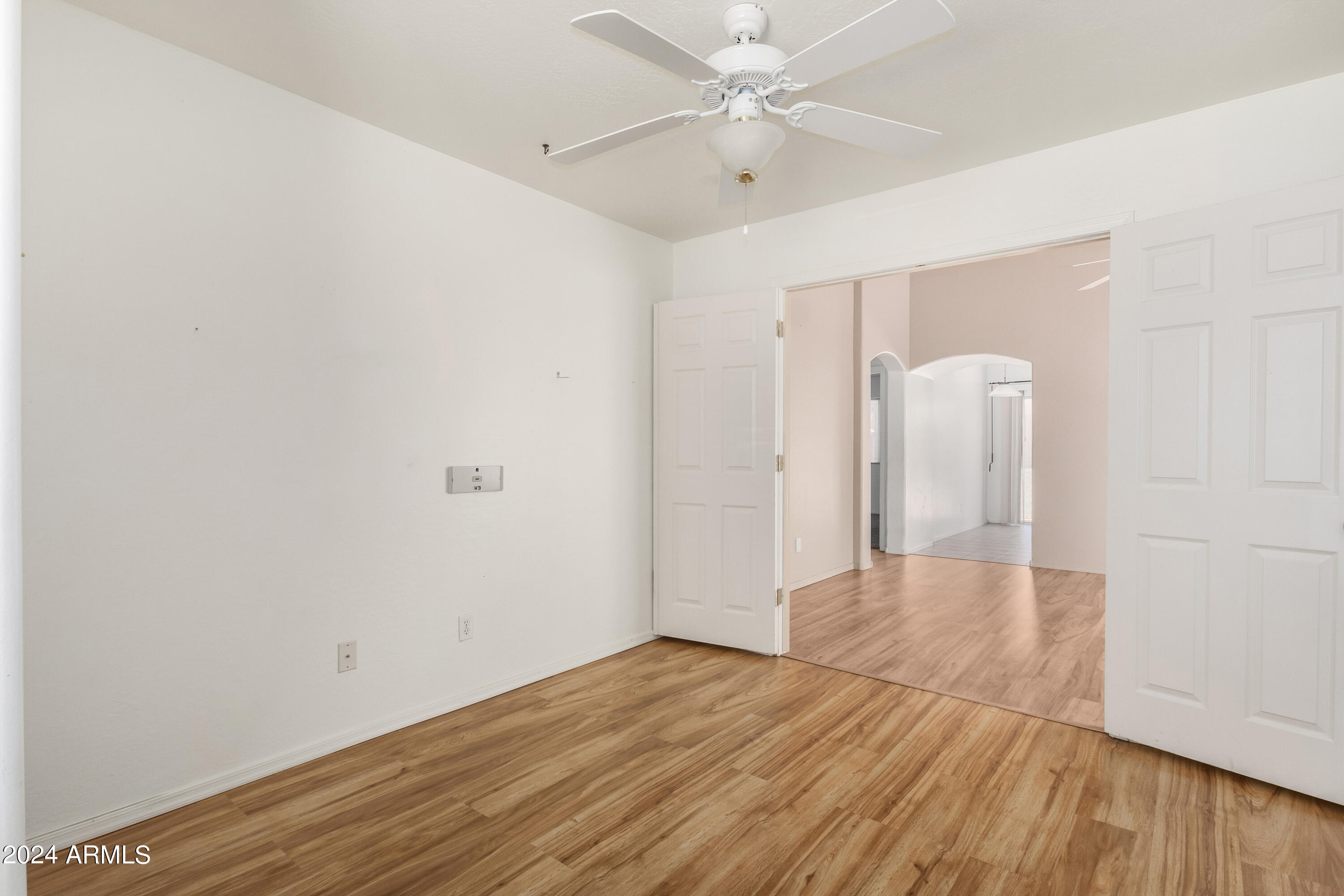 1079 E DESERT HOLLY Drive