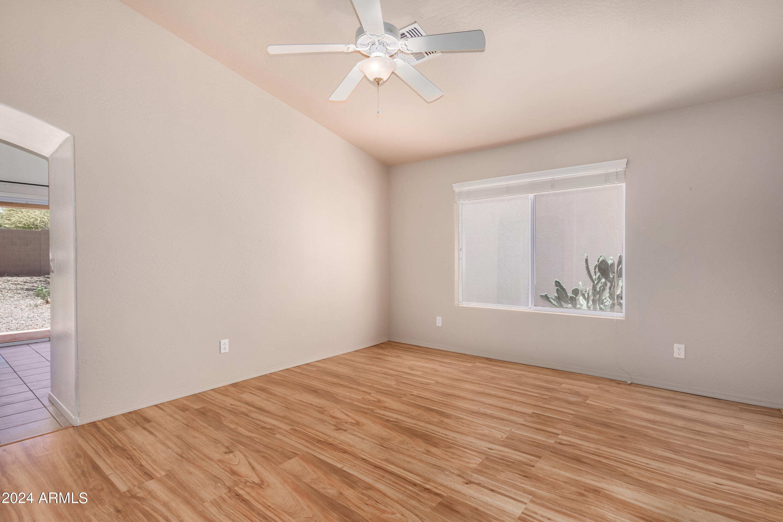 1079 E DESERT HOLLY Drive