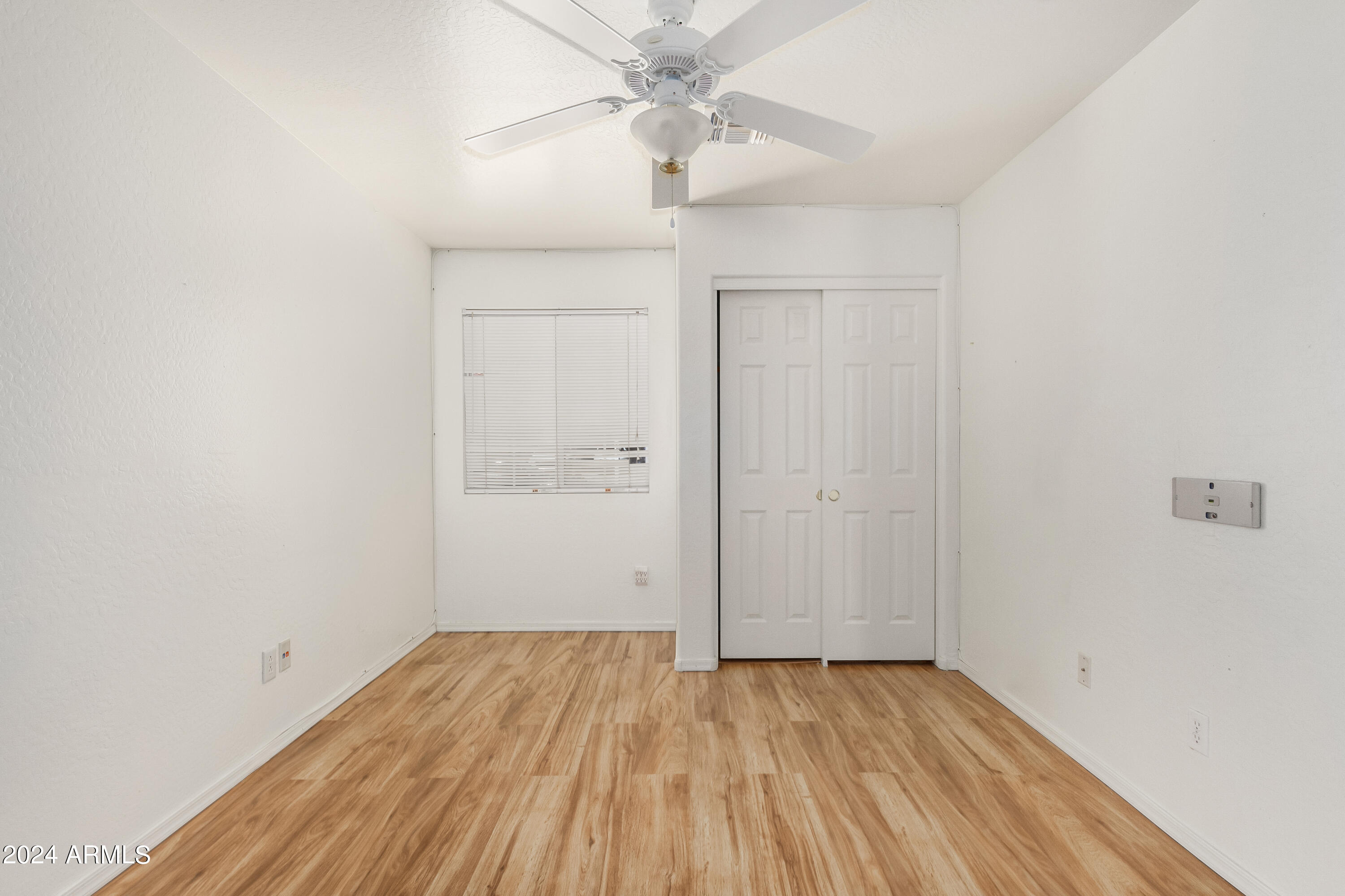 1079 E DESERT HOLLY Drive