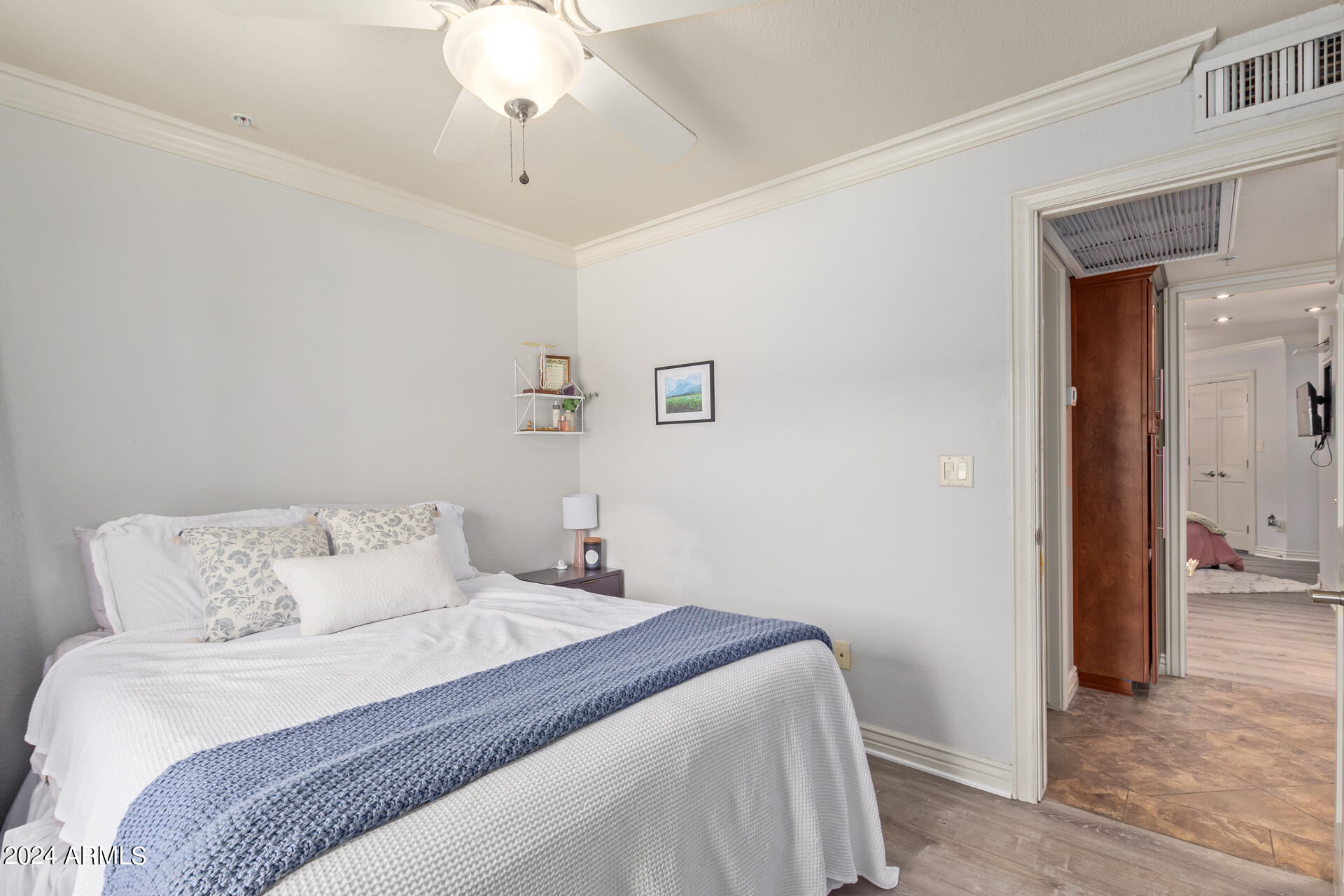 7494 E EARLL Drive # 218