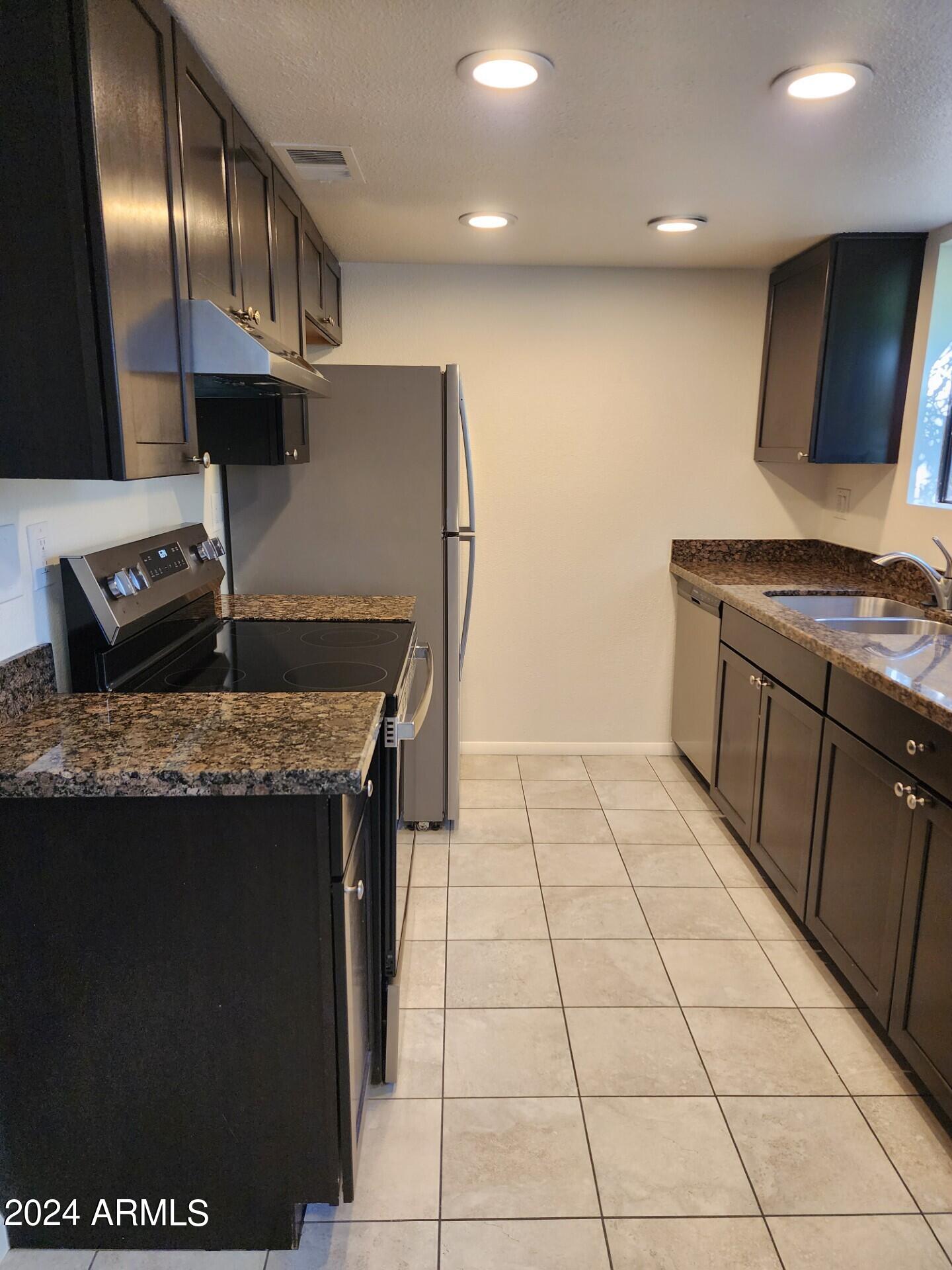 3131 W COCHISE Drive # 215