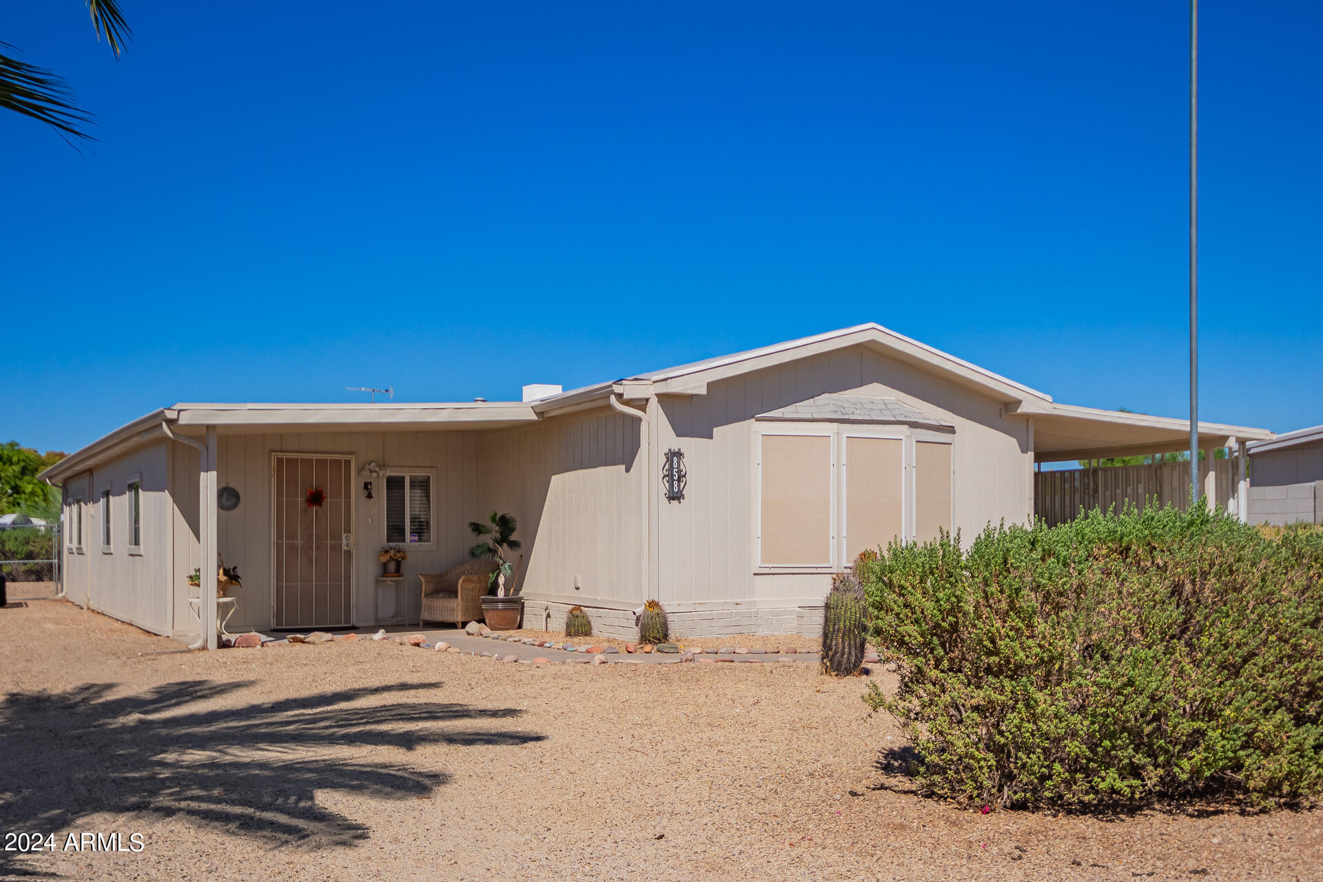 858 S EVANGELINE Avenue