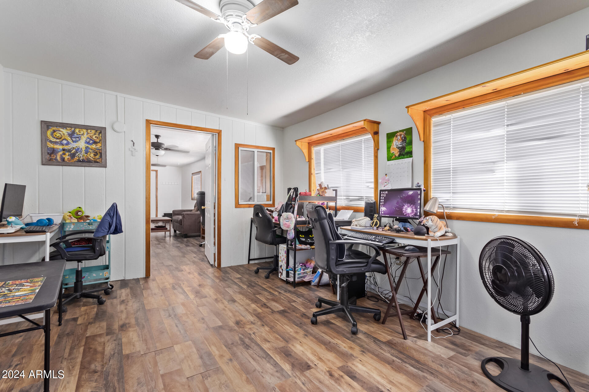 858 S EVANGELINE Avenue