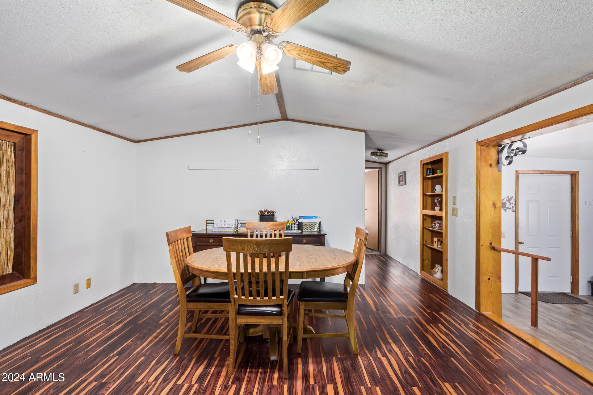 858 S EVANGELINE Avenue