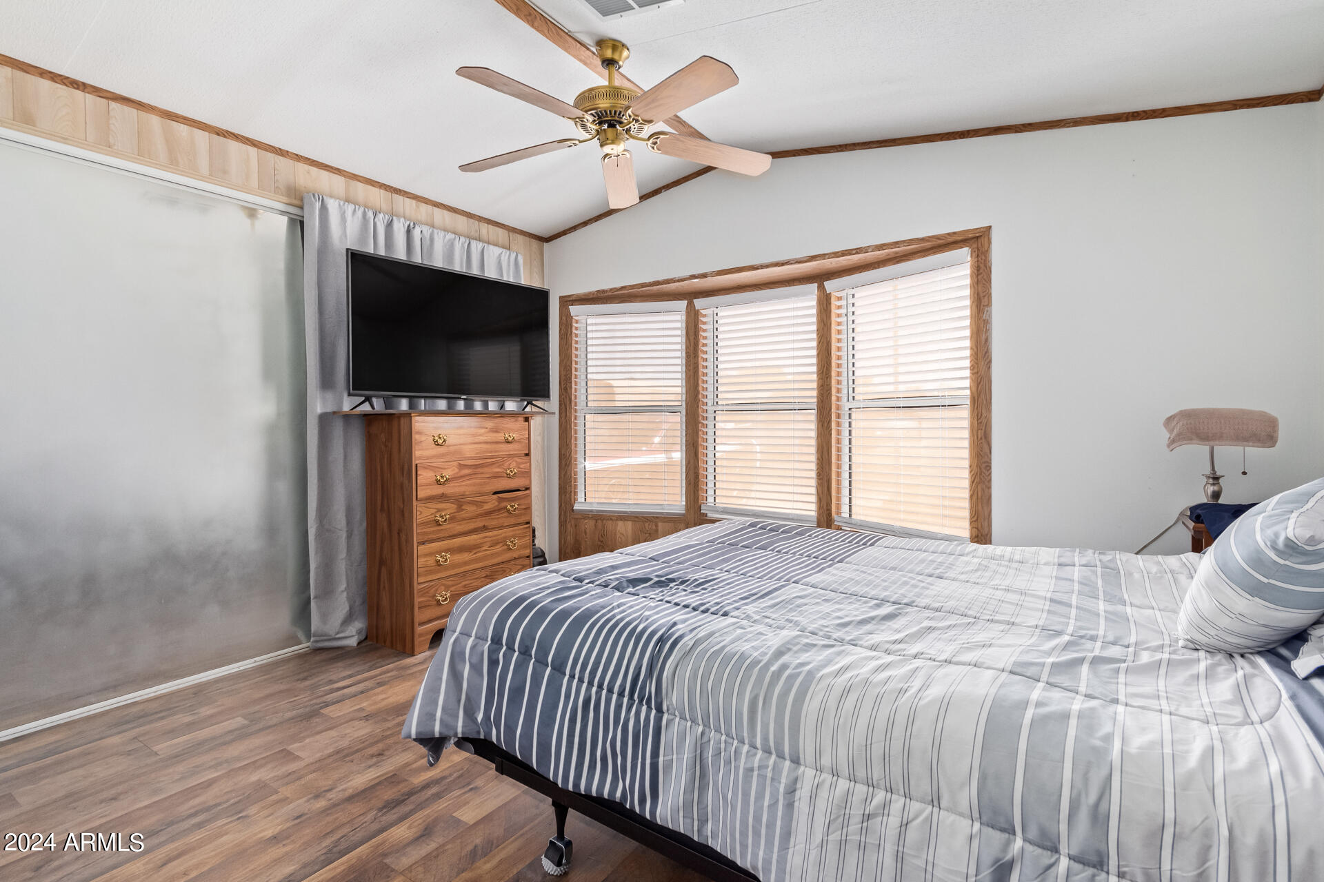 858 S EVANGELINE Avenue