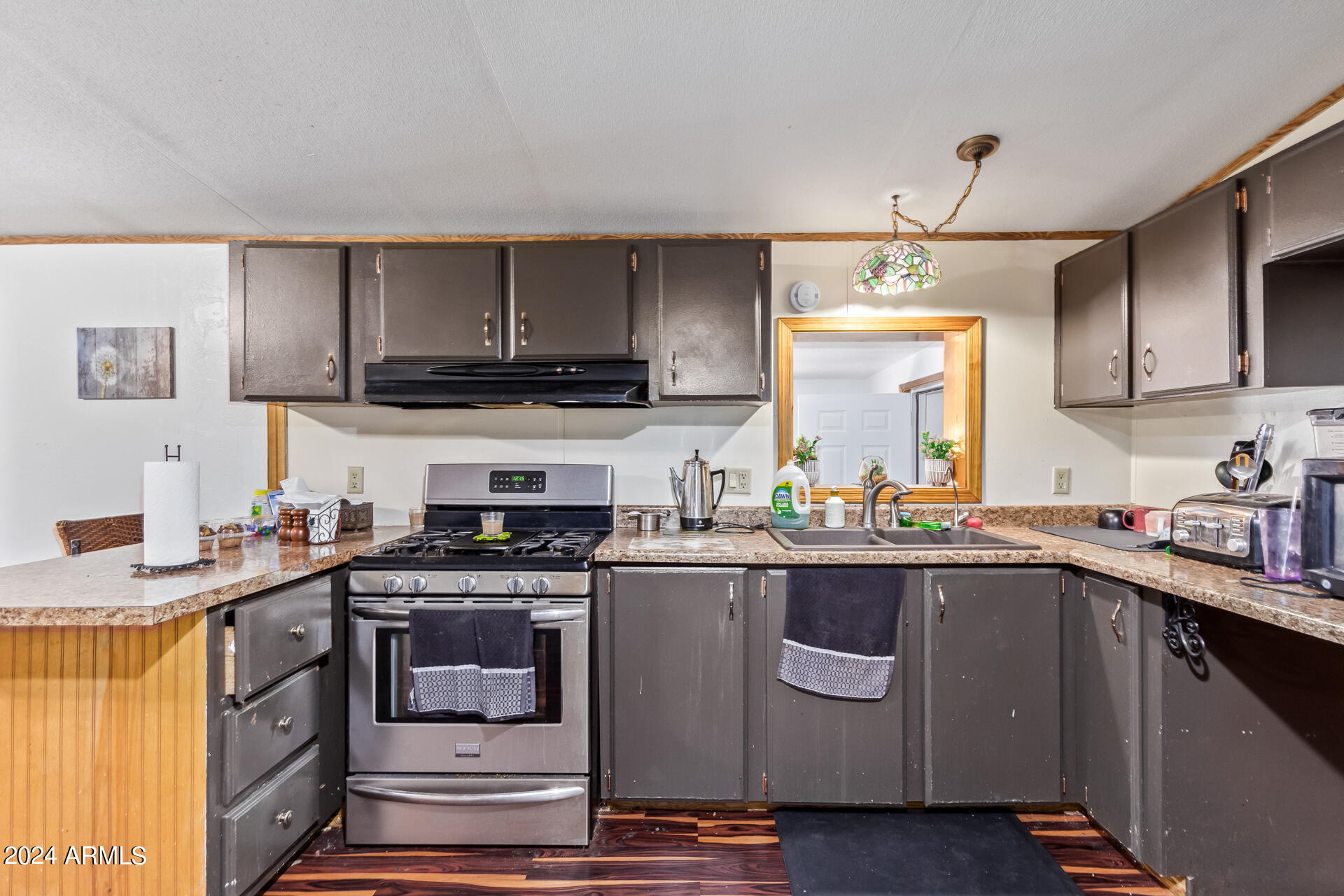 858 S EVANGELINE Avenue