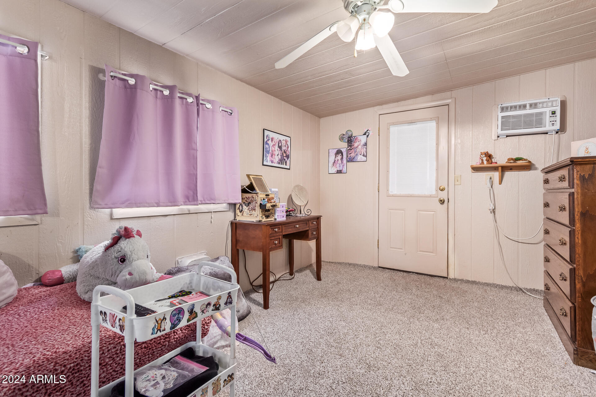 858 S EVANGELINE Avenue