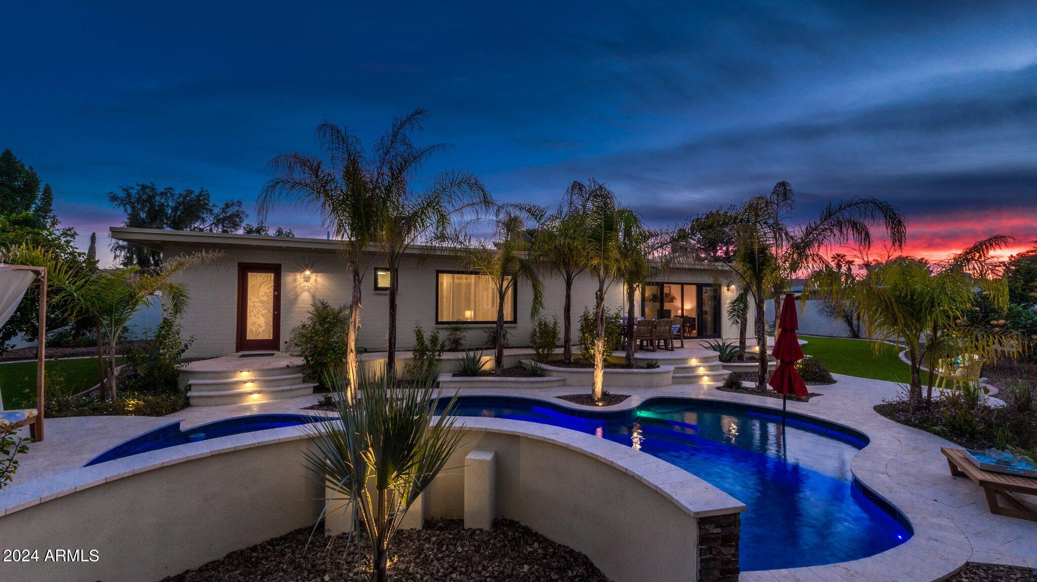 4114 E DESERT COVE Avenue