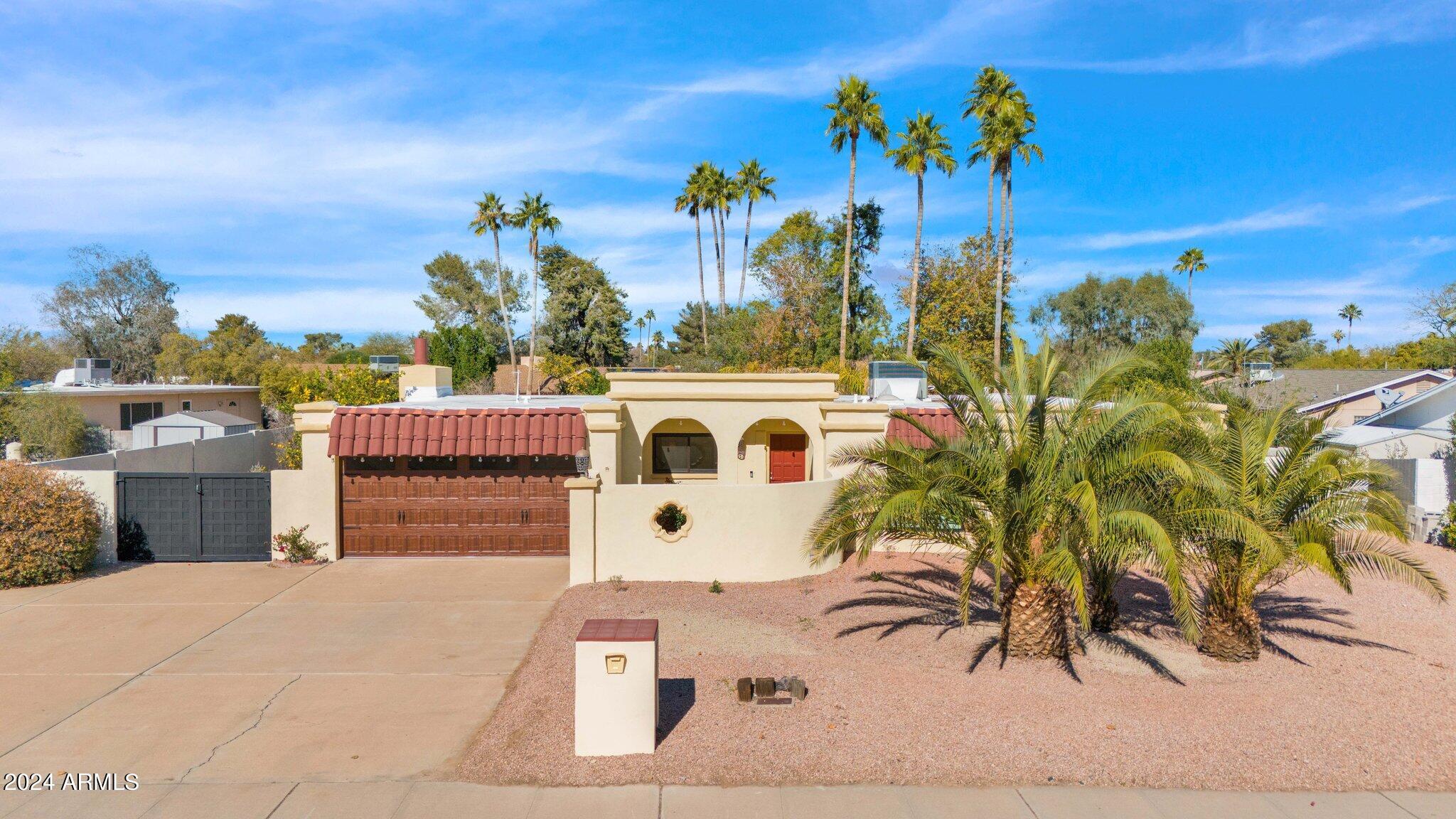 4114 E DESERT COVE Avenue
