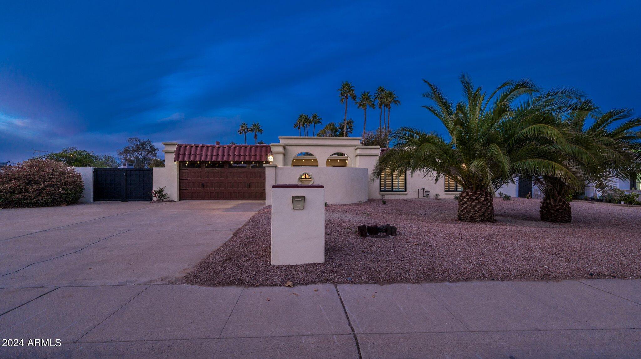 4114 E DESERT COVE Avenue
