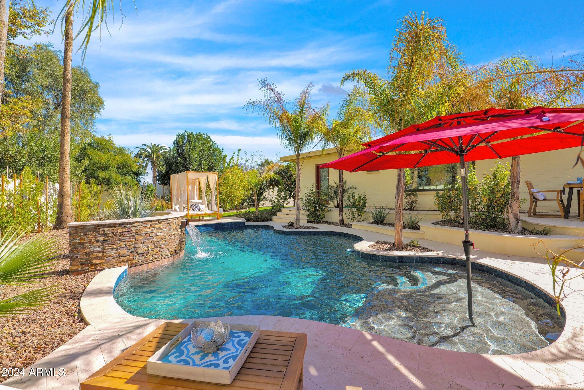 4114 E DESERT COVE Avenue