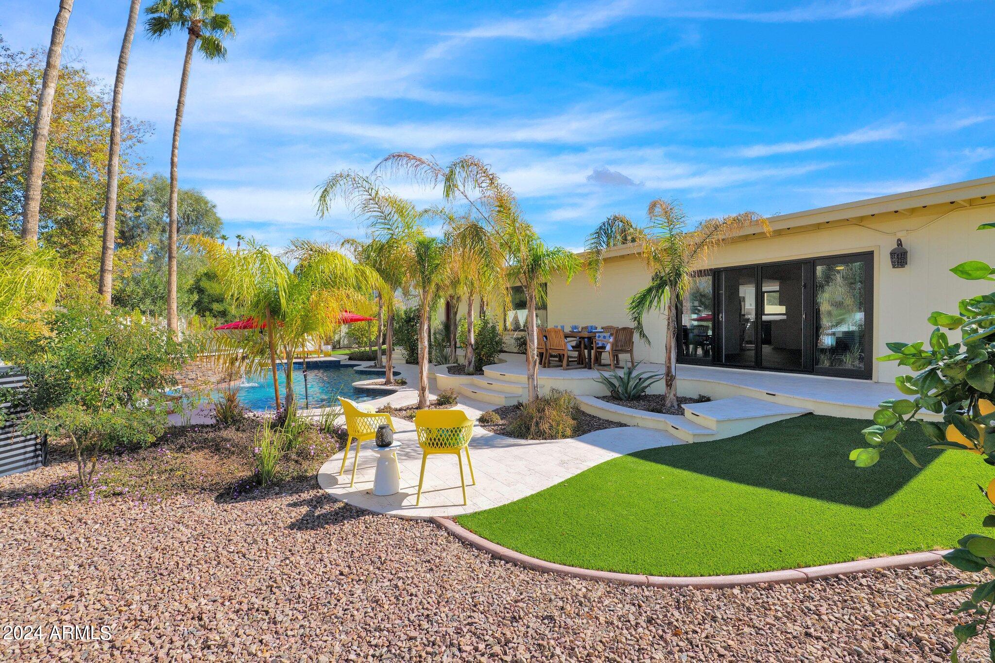 4114 E DESERT COVE Avenue