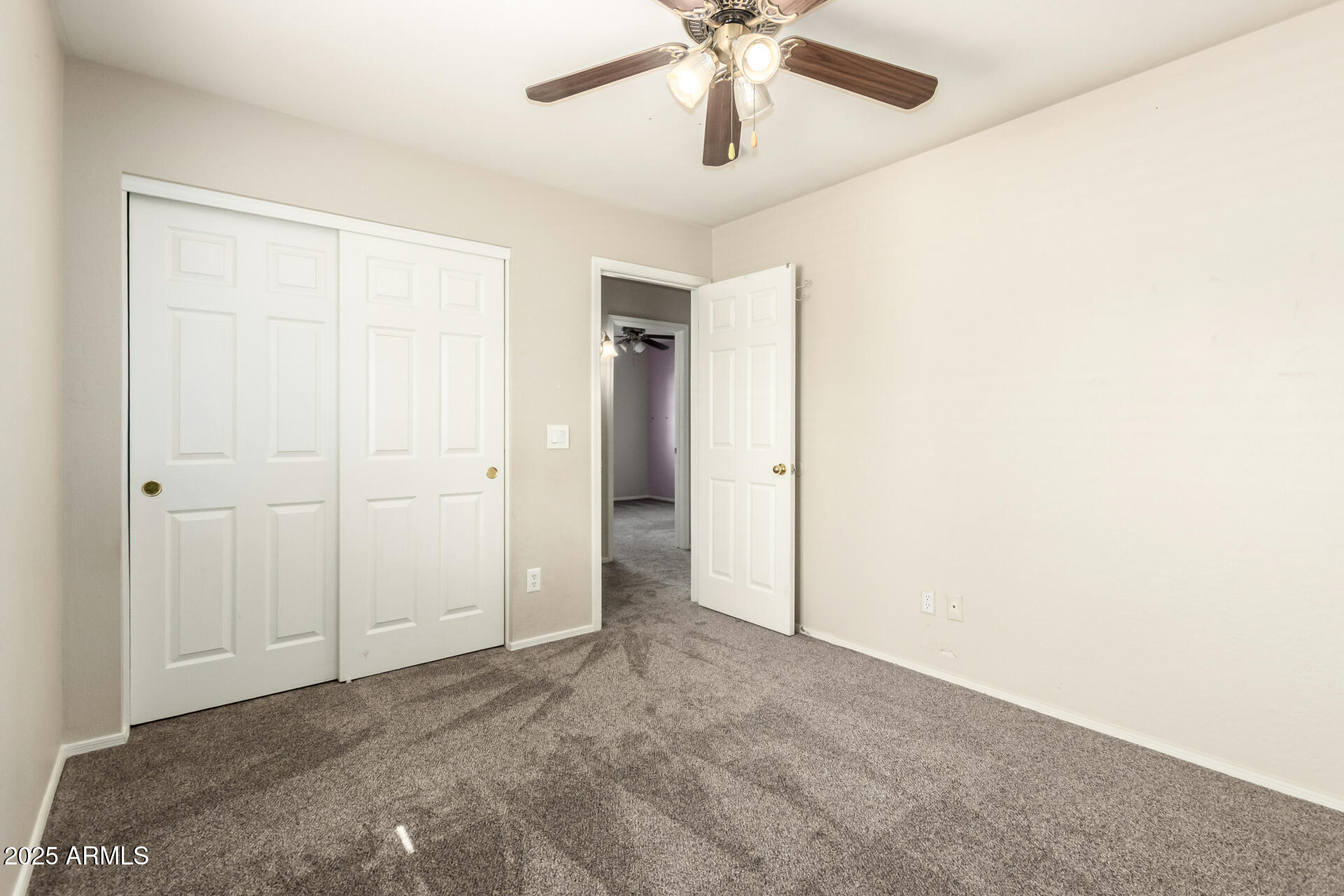 3049 W SANTA CRUZ Avenue
