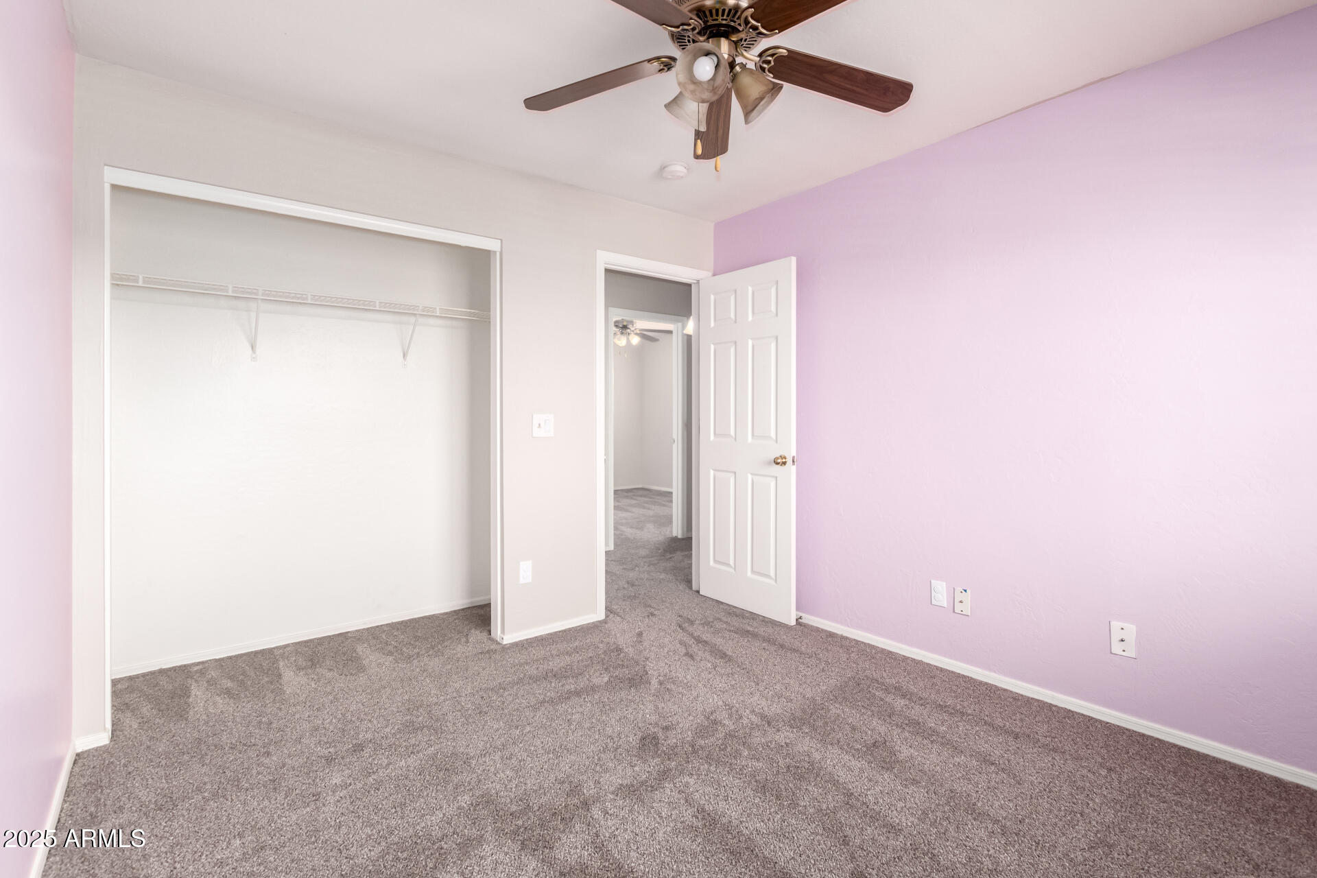 3049 W SANTA CRUZ Avenue