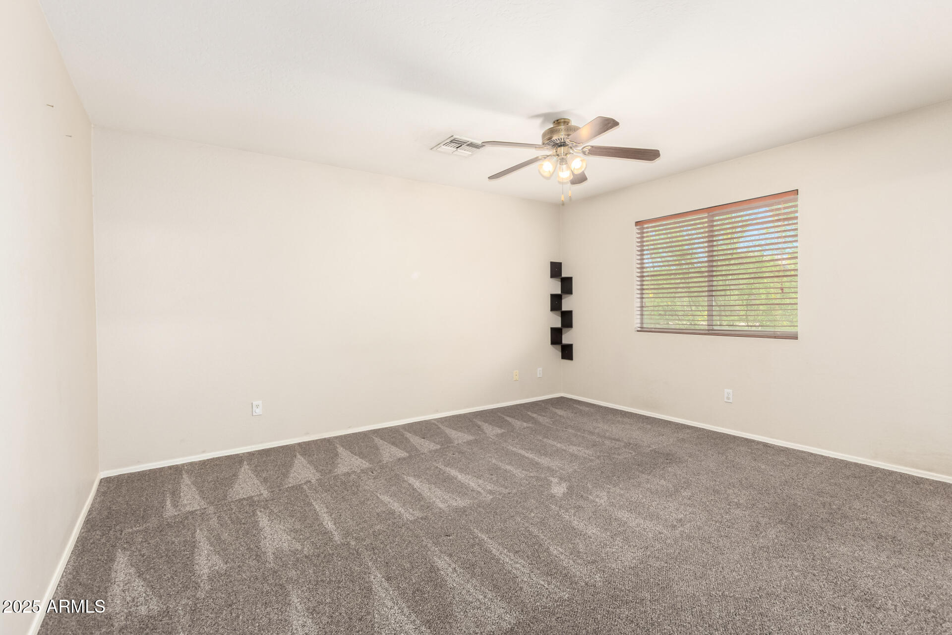 3049 W SANTA CRUZ Avenue