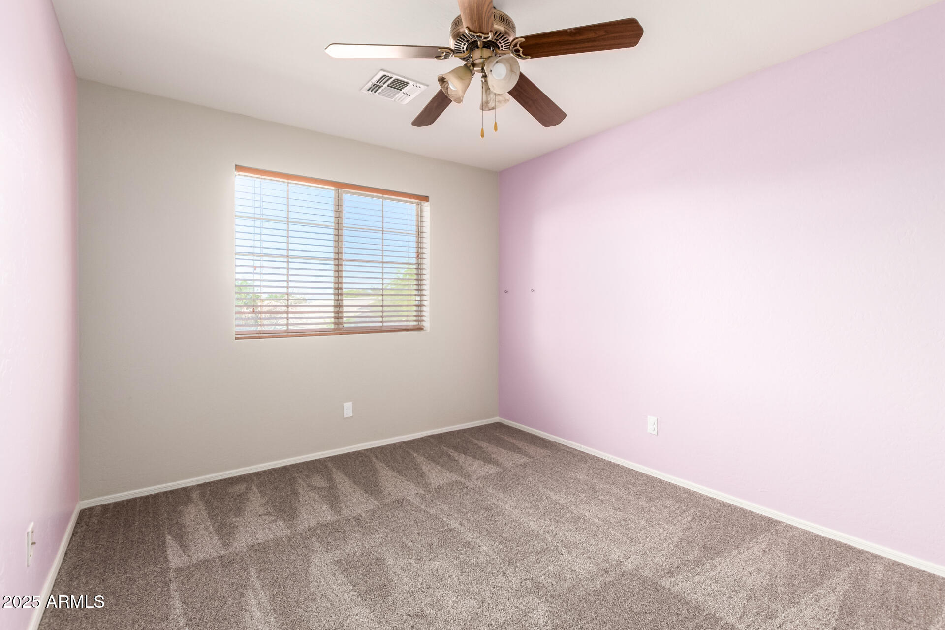 3049 W SANTA CRUZ Avenue