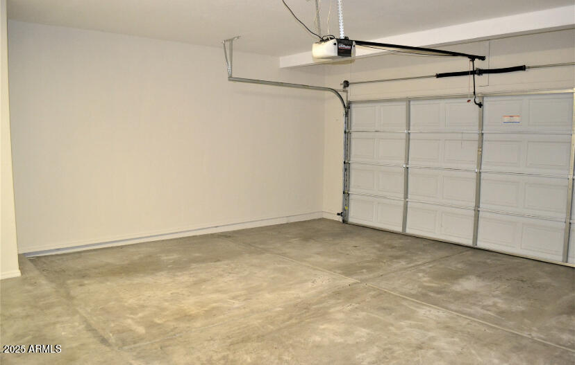 2027 E UNIVERSITY Drive, 120