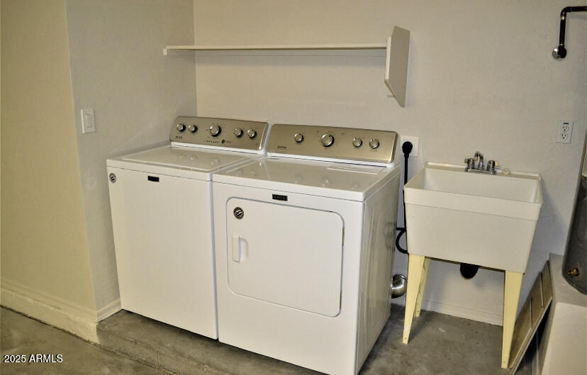 2027 E UNIVERSITY Drive, 120