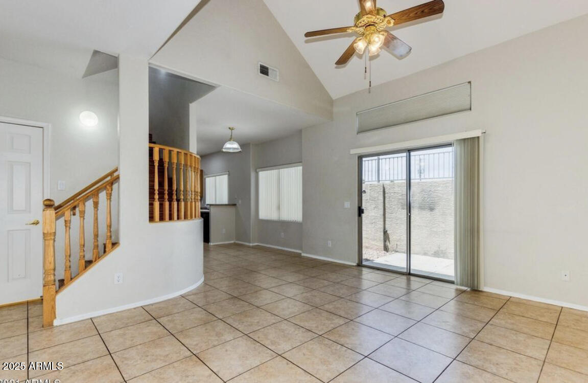 2027 E UNIVERSITY Drive, 120