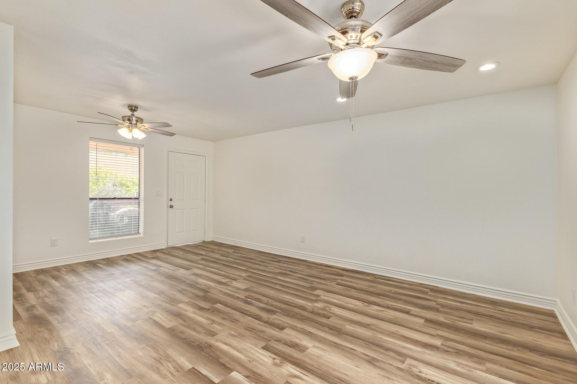 3131 W COCHISE Drive, 252