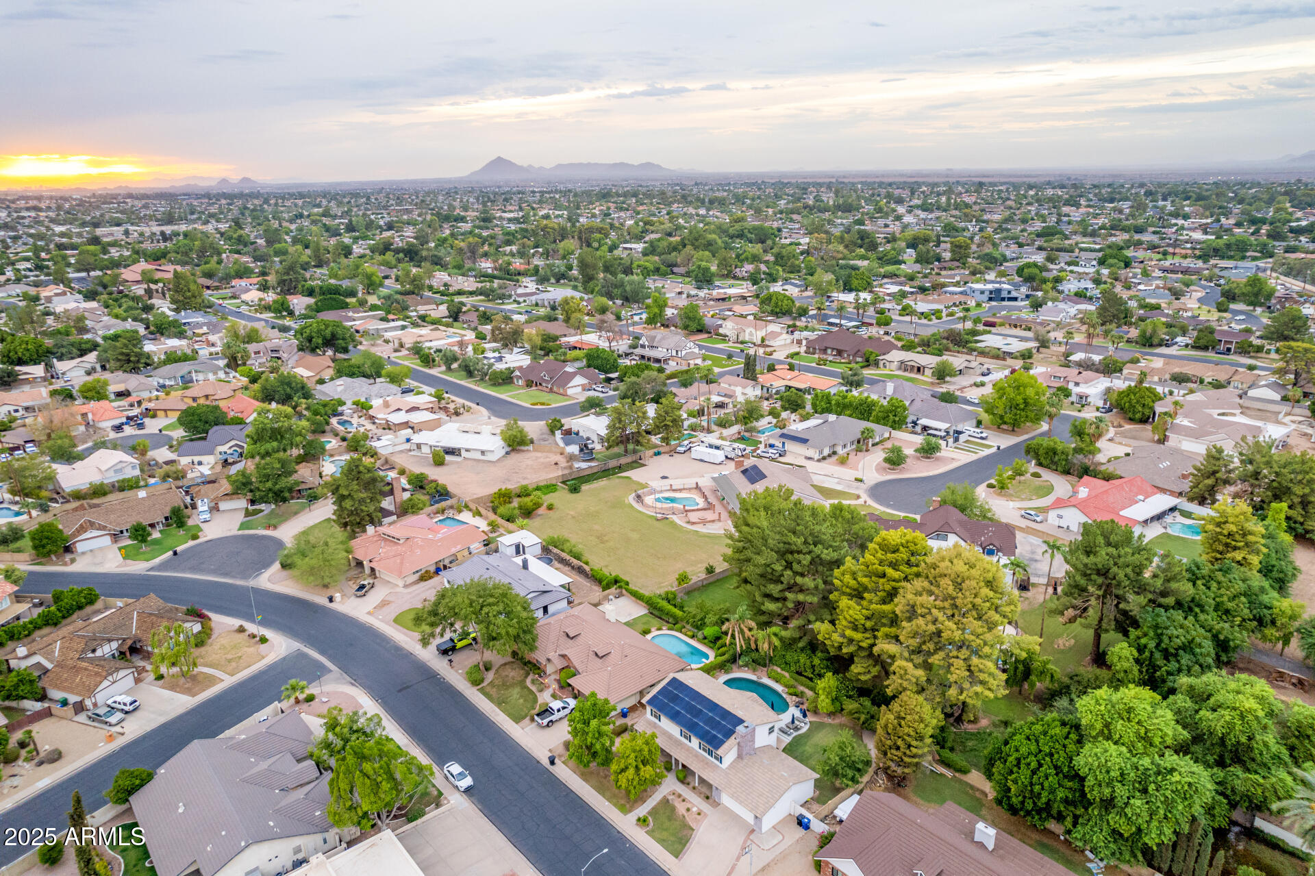 1934 E ENROSE Street