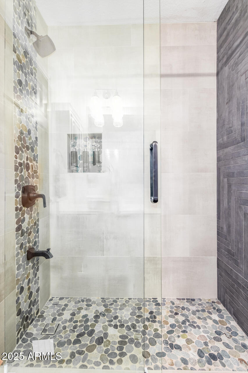 1934 E ENROSE Street