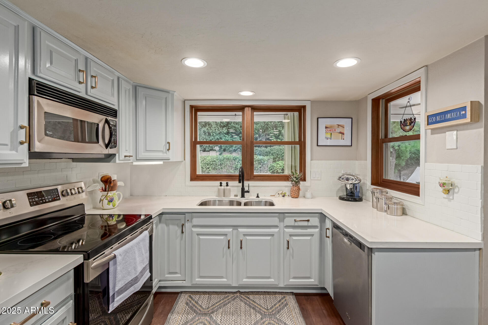 1934 E ENROSE Street