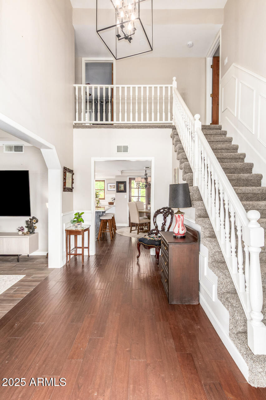 1934 E ENROSE Street