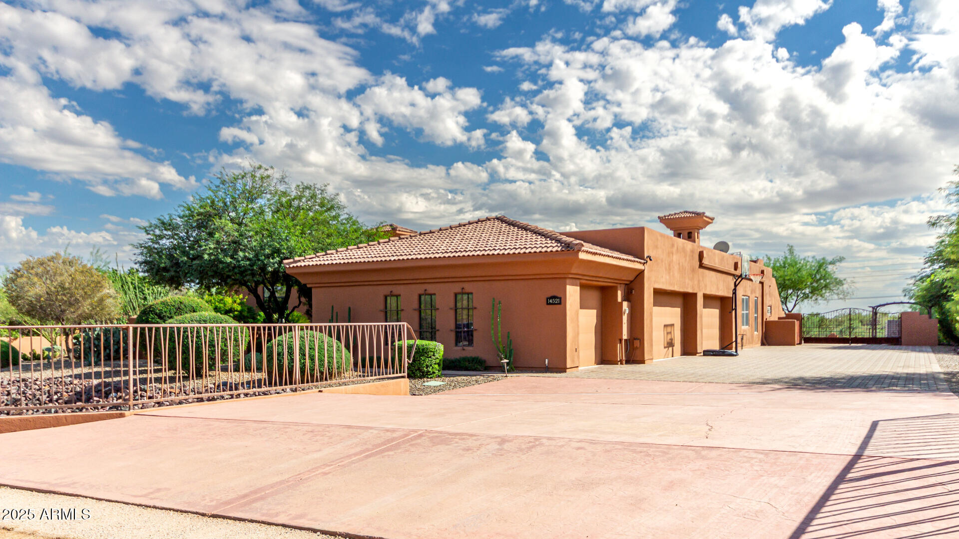 14521 E DESERT VISTA Trail