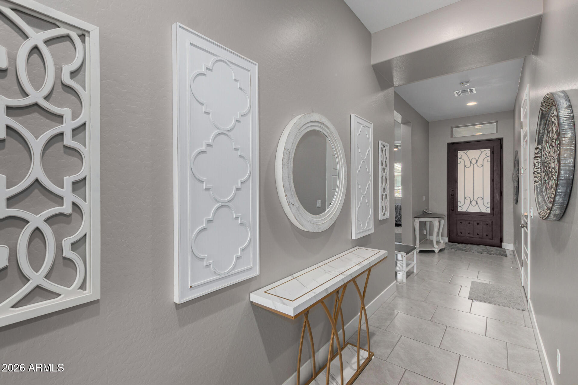 715 E SILVER FOX Way