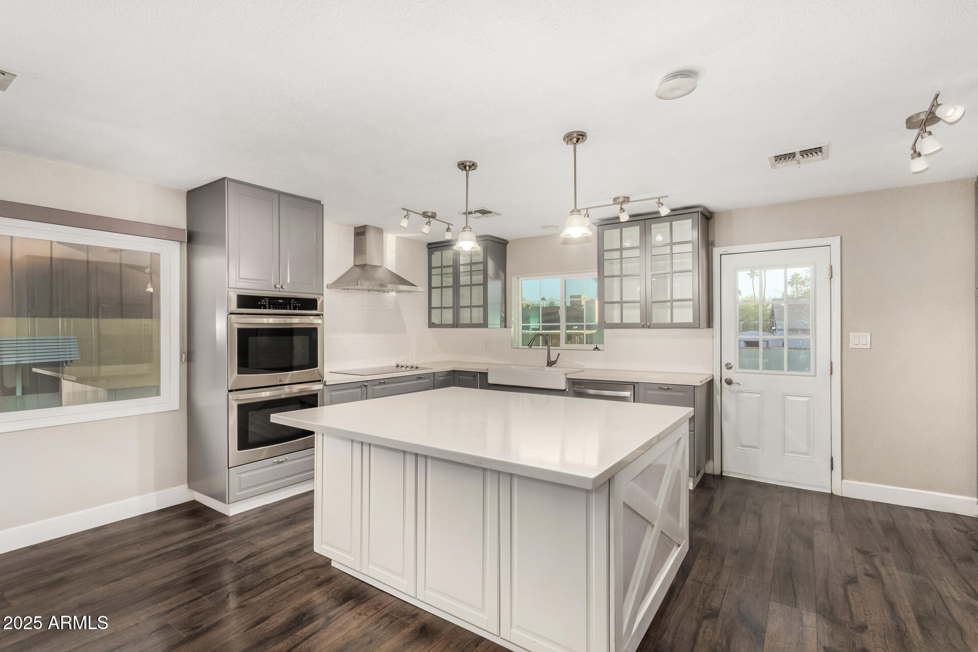 1717 E PEBBLE BEACH Drive