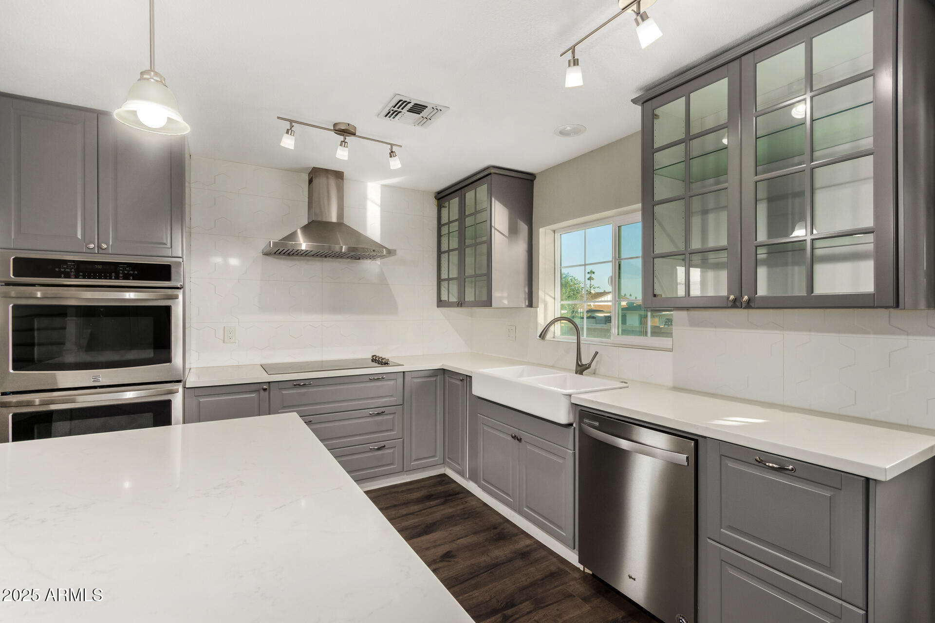 1717 E PEBBLE BEACH Drive