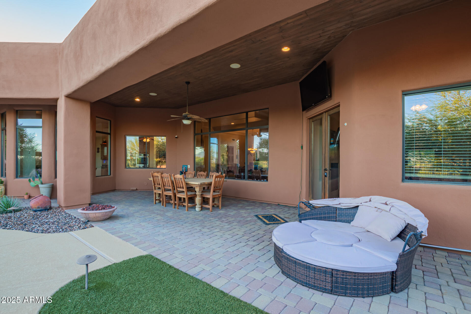 14521 E DESERT VISTA Trail