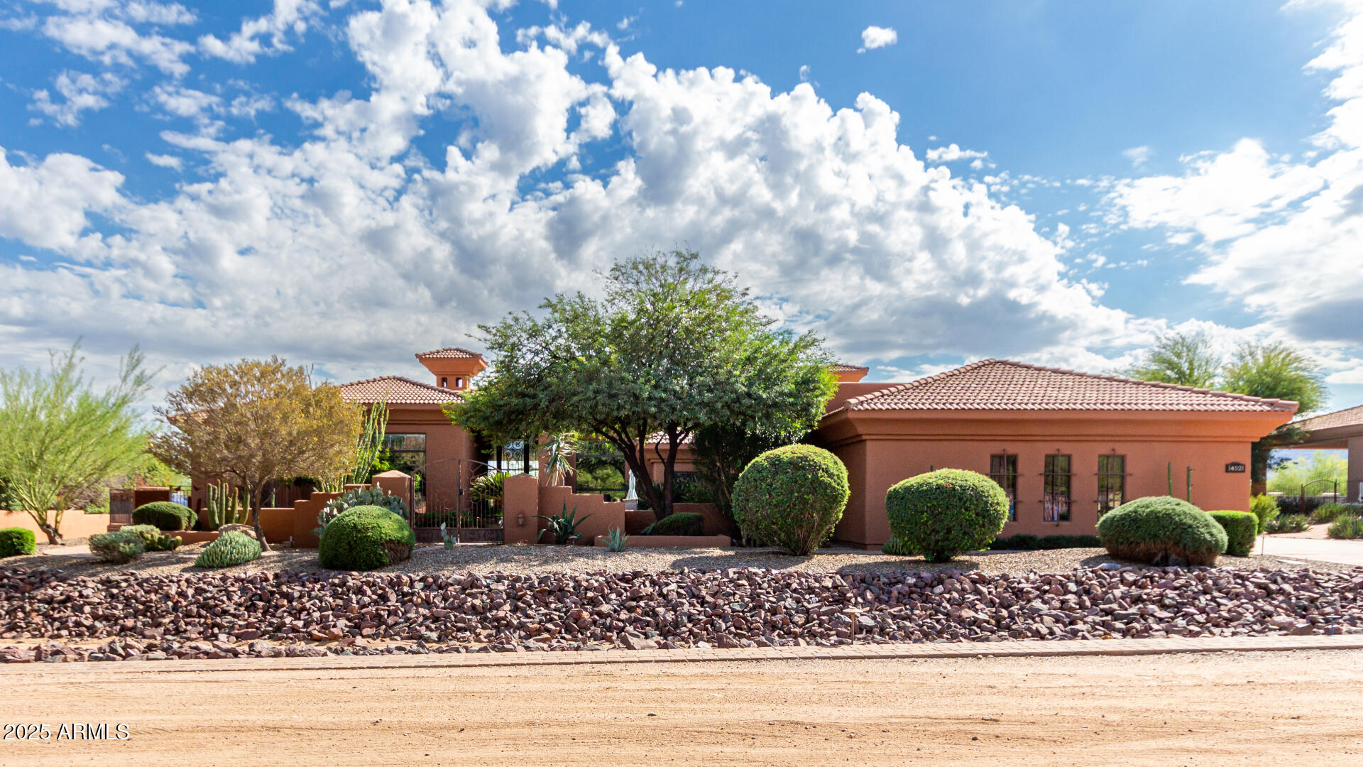 14521 E DESERT VISTA Trail