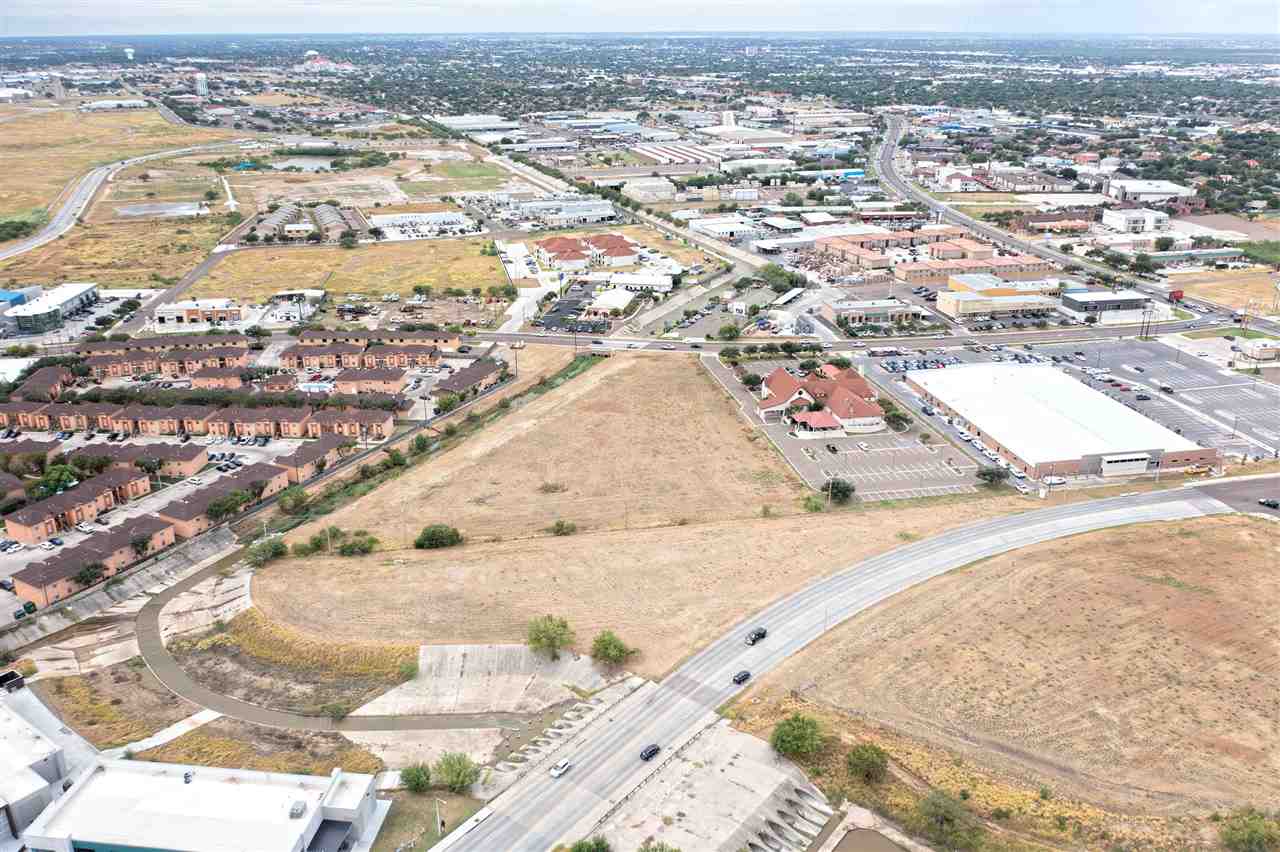 00 University Blvd