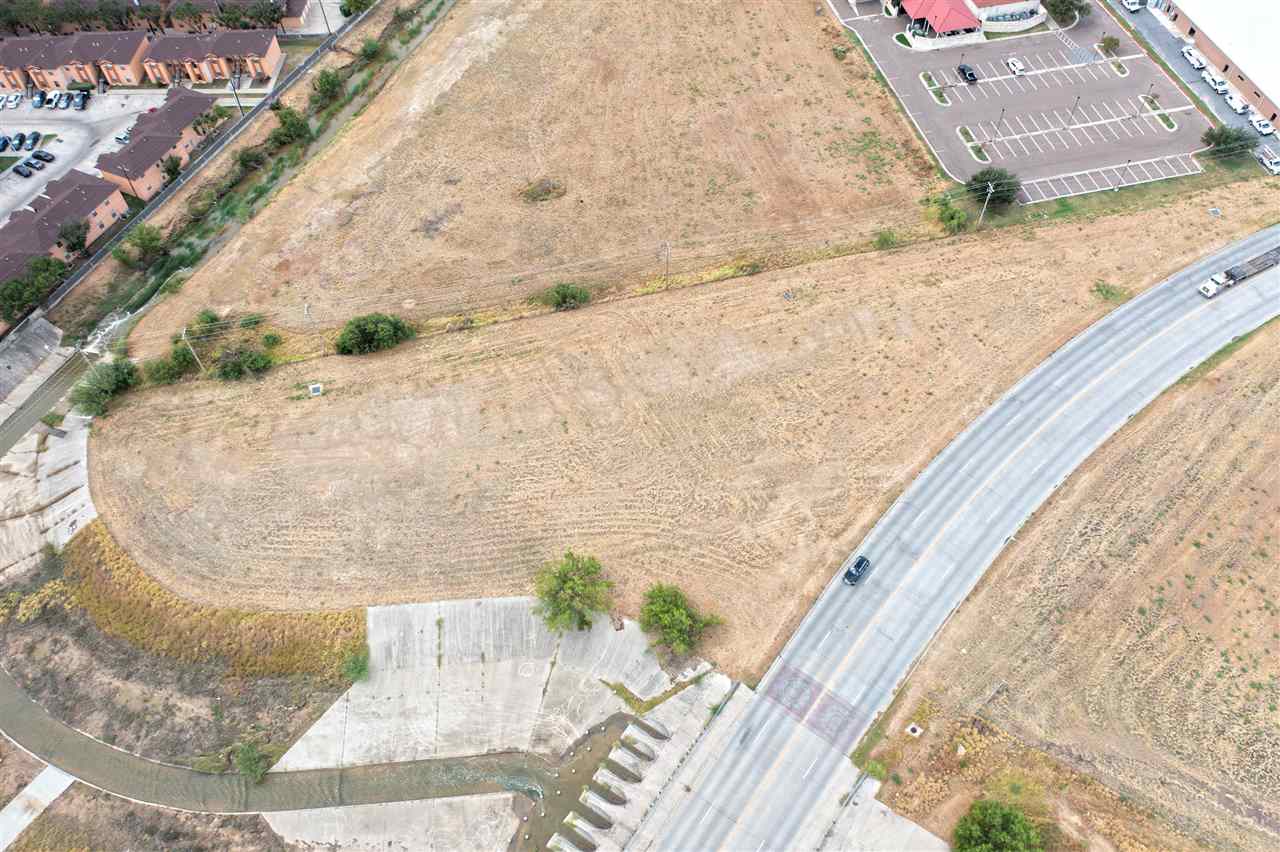 00 University Blvd