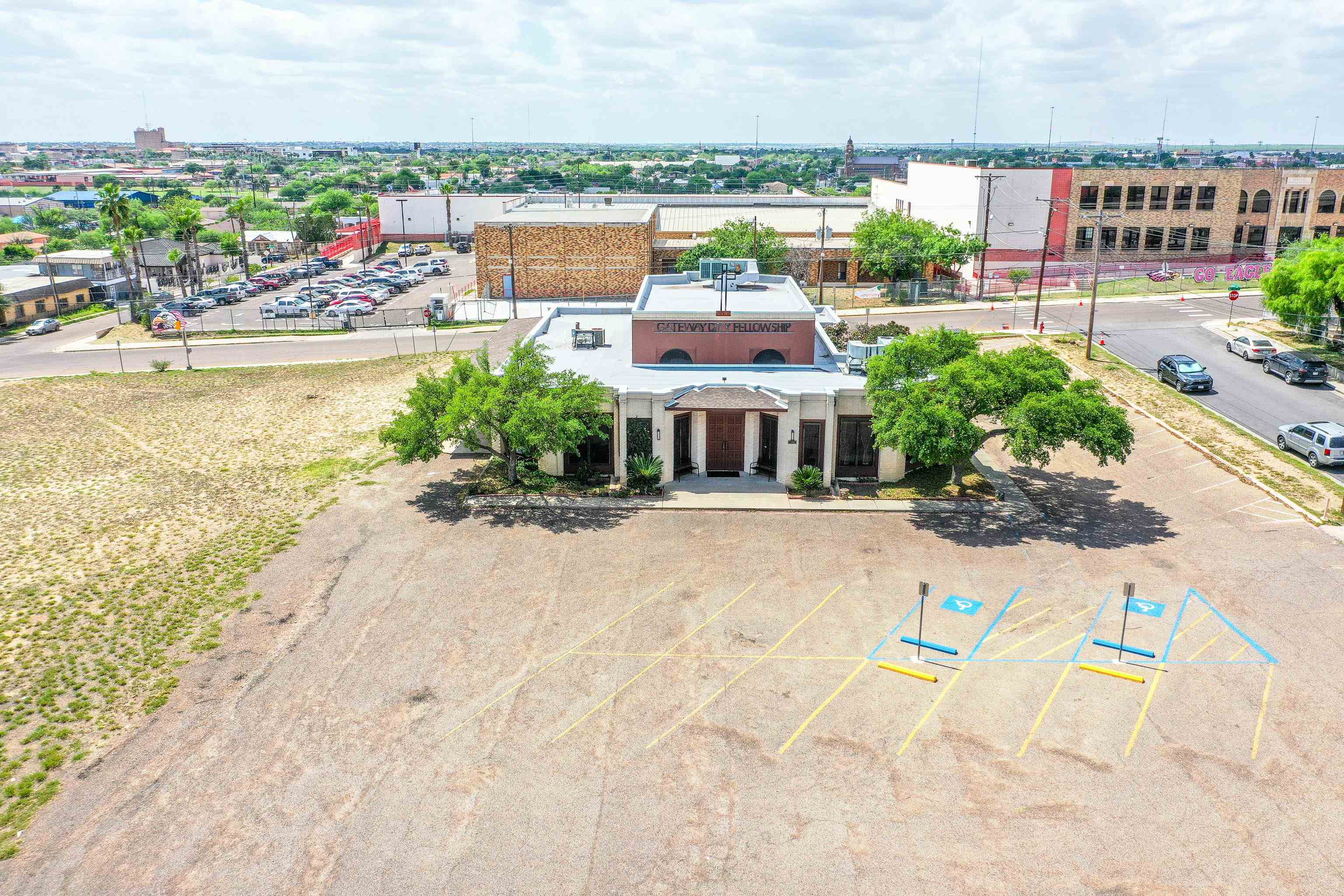 1900 Springfield Ave