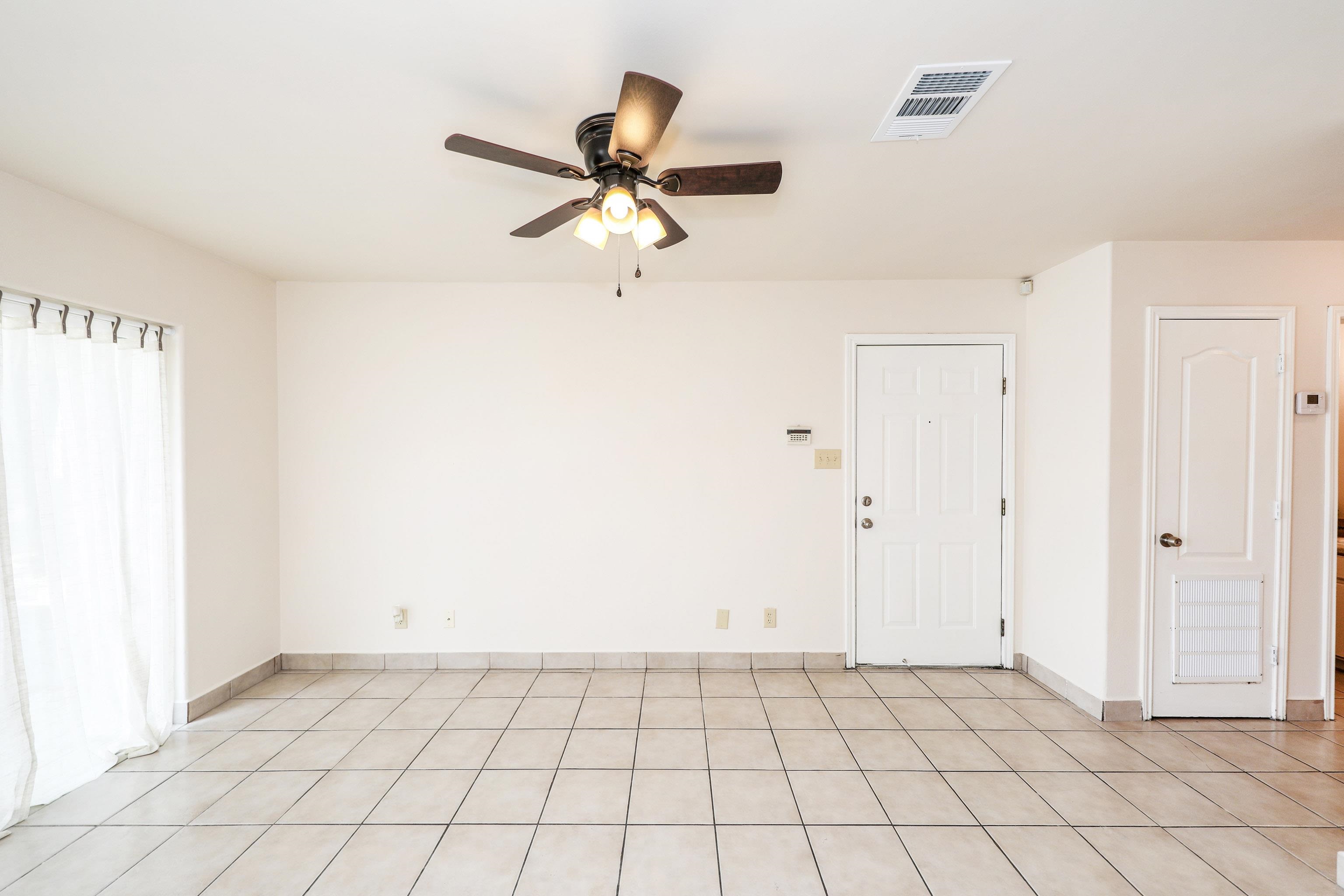 1752 Tiara Trl Unit: 903